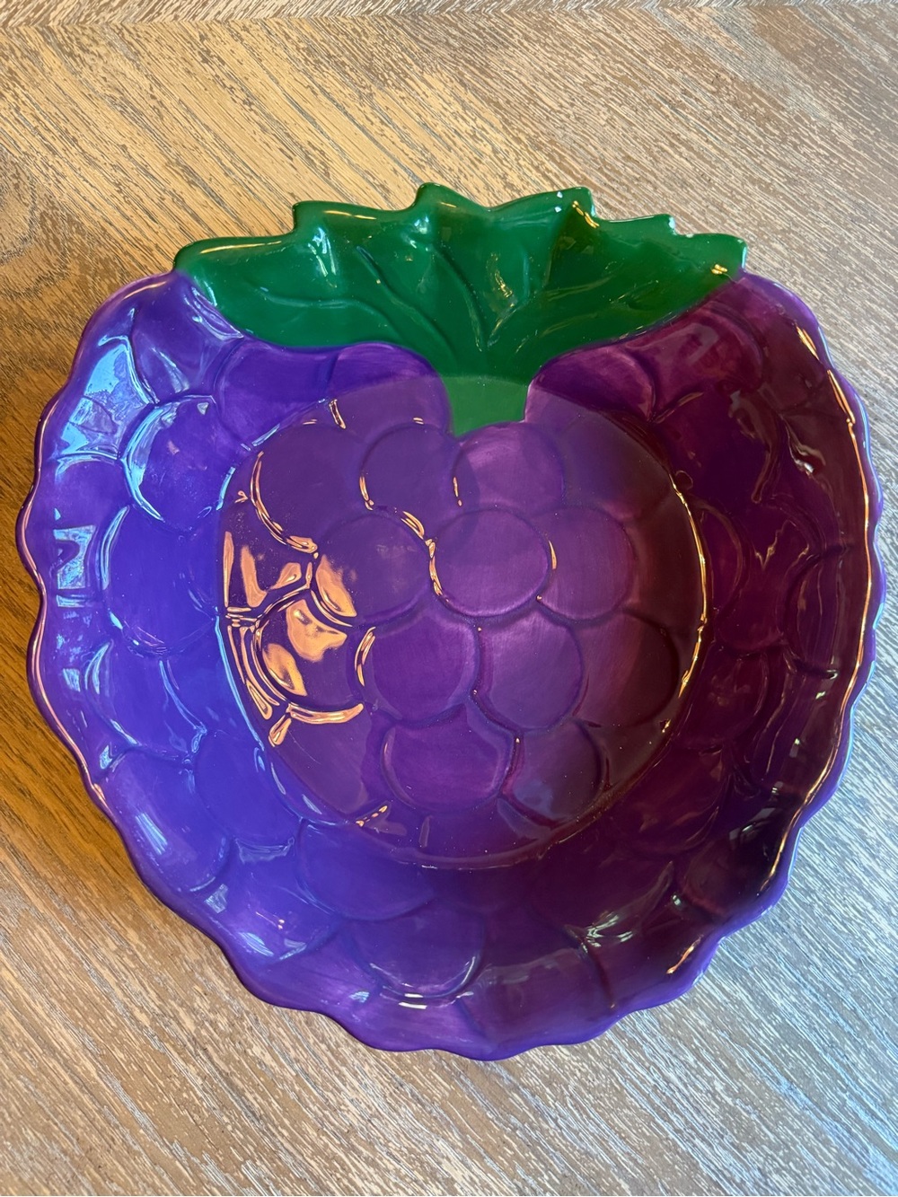 Purple Grape Shaped stone wear serving dish/ pie dish Plentiful Pantry